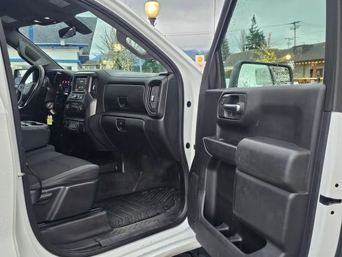 Used 2019 Chevrolet Silverado 1500 W/T w/ WT Convenience Package AWD/4WD image 12