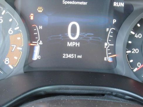 Used 2023 Jeep Compass Sport image 28