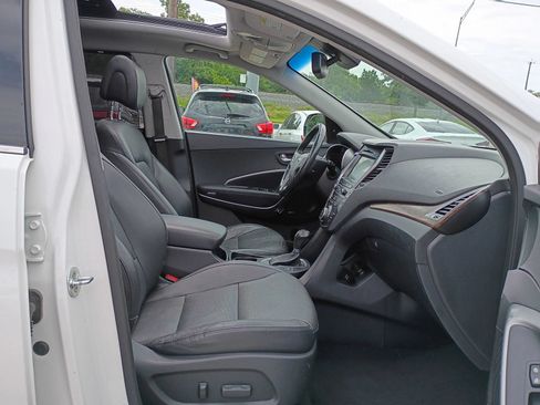 Used 2017 Hyundai Santa Fe Limited FWD image 22