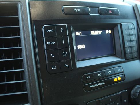 Used 2022 Ford F250 XL w/ Power Equipment Group image 28