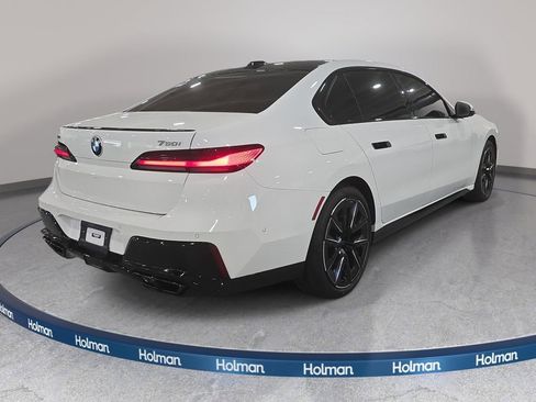 Certified 2023 BMW 760i xDrive AWD/4WD image 5