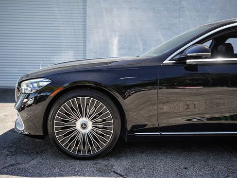 Used 2023 Mercedes-Benz Maybach S 680 4MATIC image 11