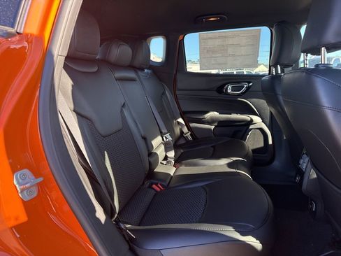 New 2026 Jeep Compass Latitude image 12