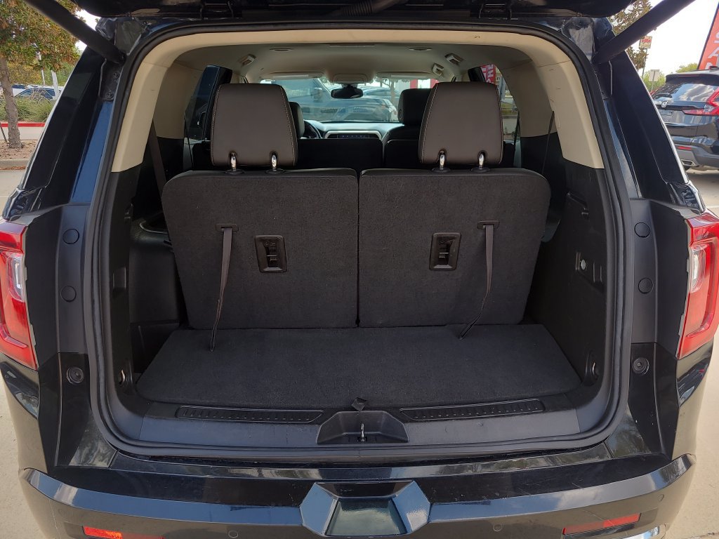 Used 2023 GMC Acadia Denali FWD image 7