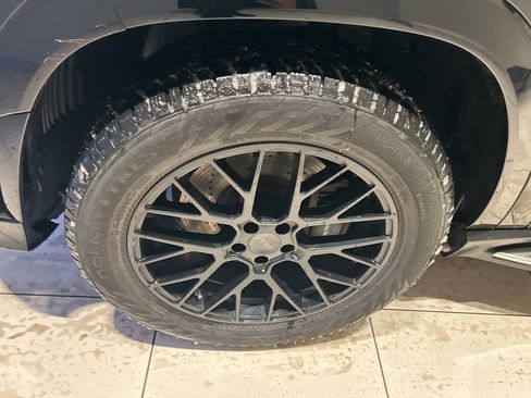 Used 2022 Mercedes-Benz GLS 450 4MATIC image 20