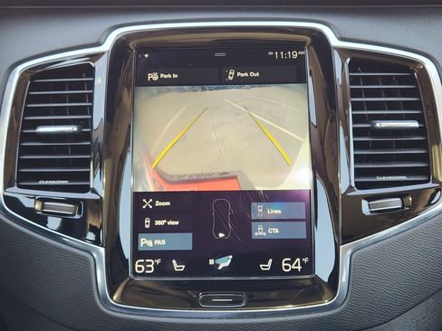 Used 2016 Volvo XC90 T6 Momentum w/ Momentum Plus Package image 18