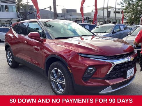 Used 2025 Chevrolet Blazer LT AWD/4WD image 8