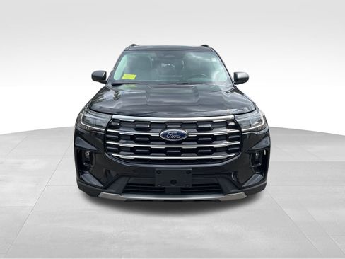New 2025 Ford Explorer Active w/ Active Comfort Package image 8