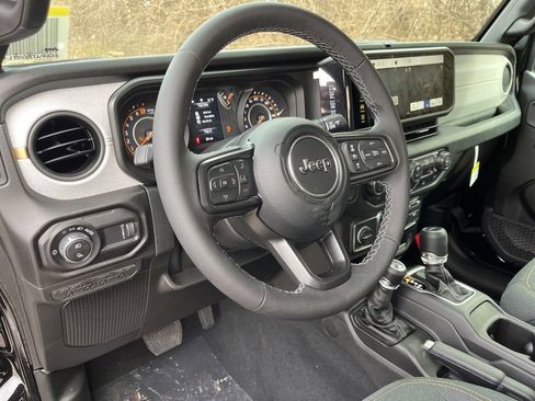 New 2026 Jeep Gladiator Sport image 3