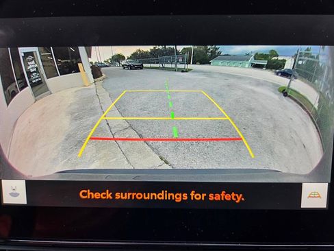 Used 2025 Toyota RAV4 XLE FWD image 23