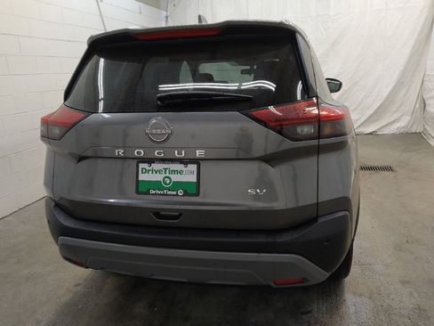 Used 2022 Nissan Rogue SV w/ SV Premium Package image 7