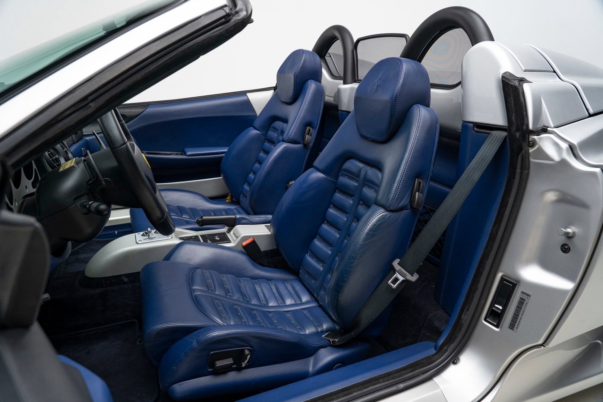 Used 2001 Ferrari 360 Spider RWD image 3