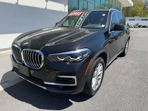 Certified 2023 BMW X5 xDrive40i w/ Premium Package AWD/4WD image 3