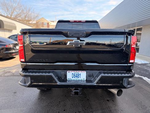 Used 2025 Chevrolet Silverado 2500 LT w/ Trail Boss Package image 9