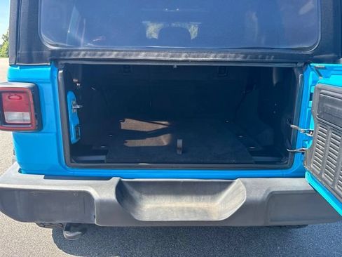 Used 2021 Jeep Wrangler Unlimited Sport AWD/4WD image 10