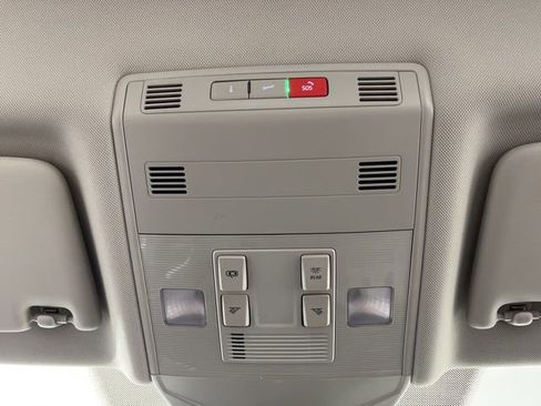 Used 2025 Volkswagen Jetta S image 31