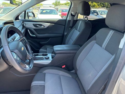 Used 2025 Chevrolet Blazer LT FWD image 24