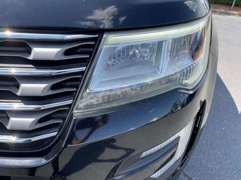 Used 2016 Ford Explorer XLT w/ Equipment Group 202A FWD image 39