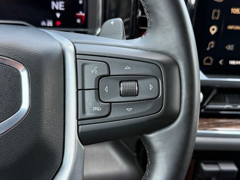 Used 2023 GMC Sierra 1500 Elevation w/ Preferred Package AWD/4WD image 16