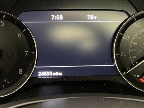 Used 2023 INFINITI QX50 Sport image 17