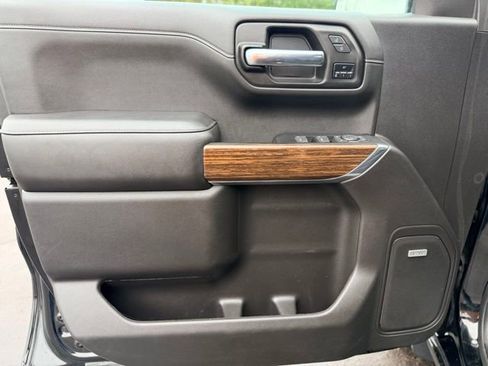 Used 2022 Chevrolet Silverado 1500 High Country w/ LPO, Dark Essentials Package image 19