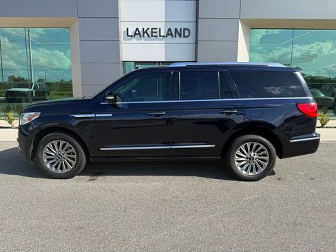 Used 2021 Lincoln Navigator 2WD image 1