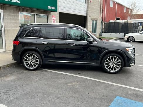 Used 2020 Mercedes-Benz GLB 250 4MATIC w/ AMG Line image 8