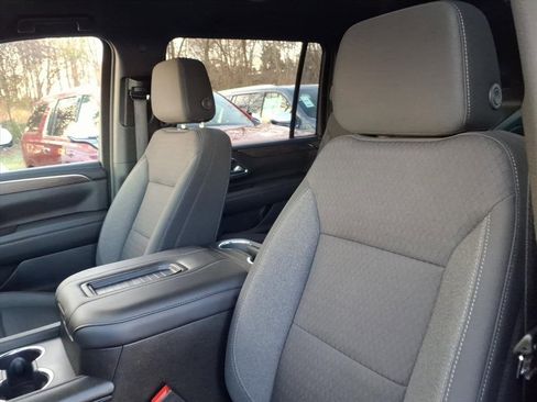 Used 2023 Chevrolet Suburban LS image 13