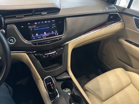 Used 2017 Cadillac XT5 Luxury AWD/4WD image 31