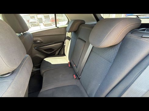 Used 2022 Chevrolet Trax LS w/ Tint and Cruise Package FWD image 23