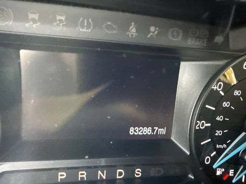 Used 2017 Ford Explorer XLT AWD/4WD image 13