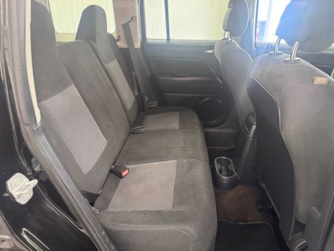 Used 2016 Jeep Patriot Sport w/ Power Value Group image 11