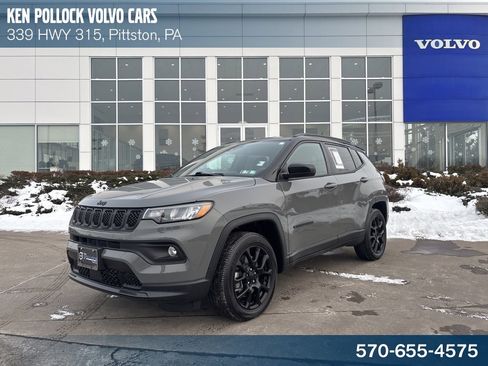 Used 2023 Jeep Compass Altitude w/ Convenience Group image 1