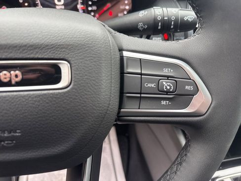 New 2026 Jeep Compass Latitude AWD/4WD image 12
