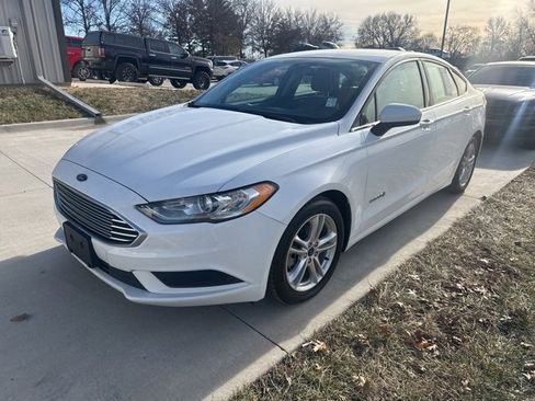Used 2018 Ford Fusion S image 1