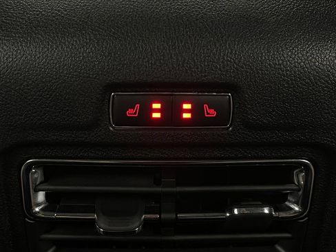 Used 2020 Lincoln Corsair AWD w/ Equipment Group 101A image 5