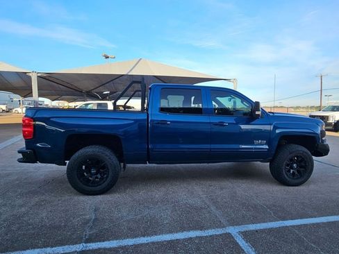 Used 2018 Chevrolet Silverado 1500 LT w/ Texas Edition image 4