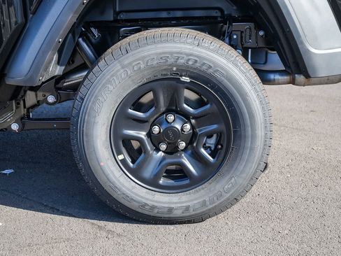 New 2026 Jeep Gladiator Sport image 10