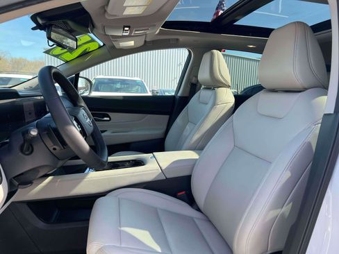 Used 2025 Nissan Murano SL image 25