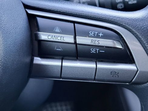 Used 2021 MAZDA MAZDA3 s image 17