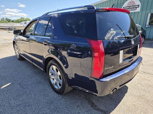 Used 2007 Cadillac SRX w/ Utility Package RWD image 12