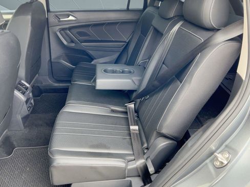 Used 2023 Volkswagen Tiguan SE image 15