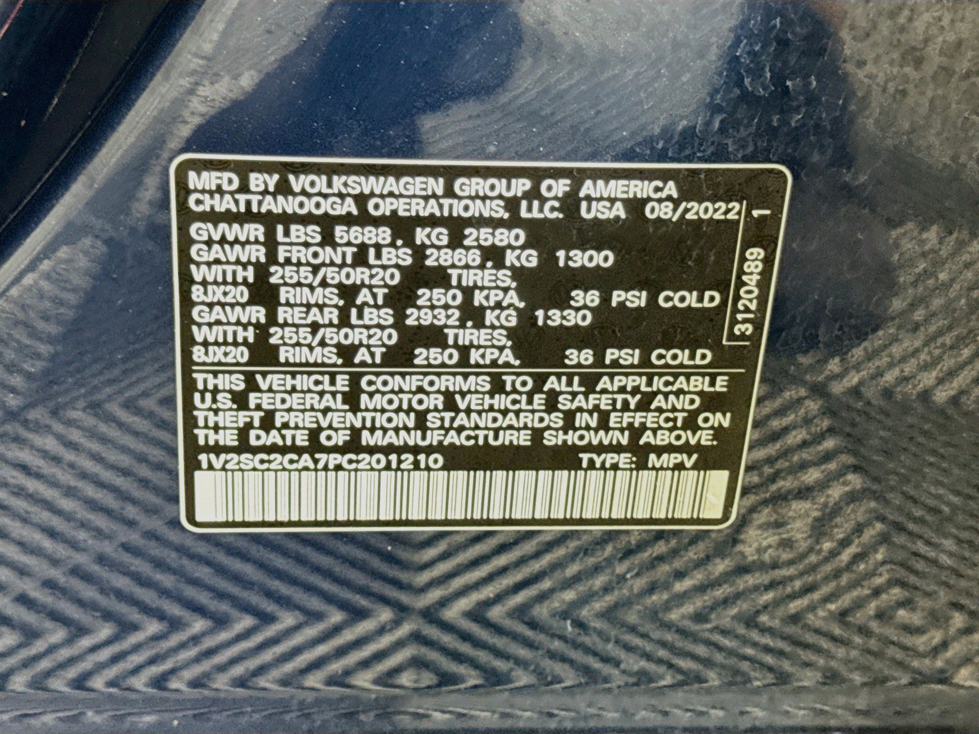 Used 2023 Volkswagen Atlas Cross Sport SEL R-Line AWD/4WD image 40