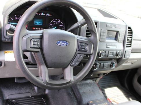 Used 2019 Ford F250 XL AWD/4WD image 9