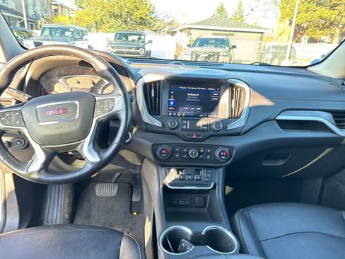 Used 2020 GMC Terrain SLT w/ Preferred Package image 12
