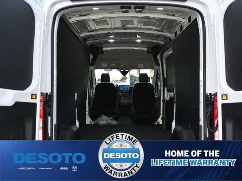 New 2026 Ford Transit 250 148 Medium Roof w/ Load Area Protection Package RWD image 16