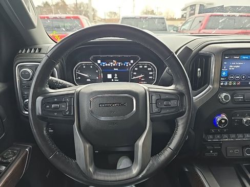 Used 2020 GMC Sierra 3500 Denali w/ Denali Ultimate Package image 9