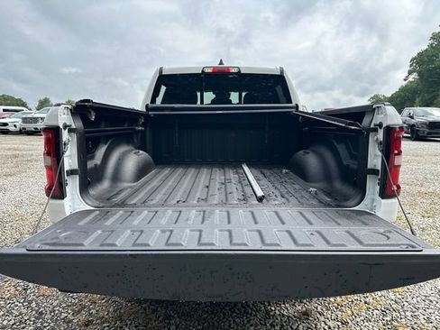 Used 2025 RAM 1500 Tradesman w/ Night Edition AWD/4WD image 15