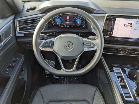 New 2026 Volkswagen Atlas Cross Sport SE image 11