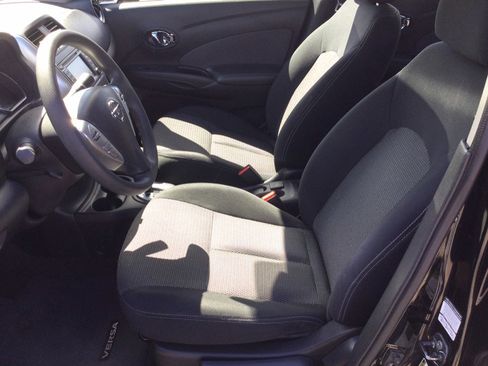 Used 2015 Nissan Versa w/ SL Tech Package FWD image 20